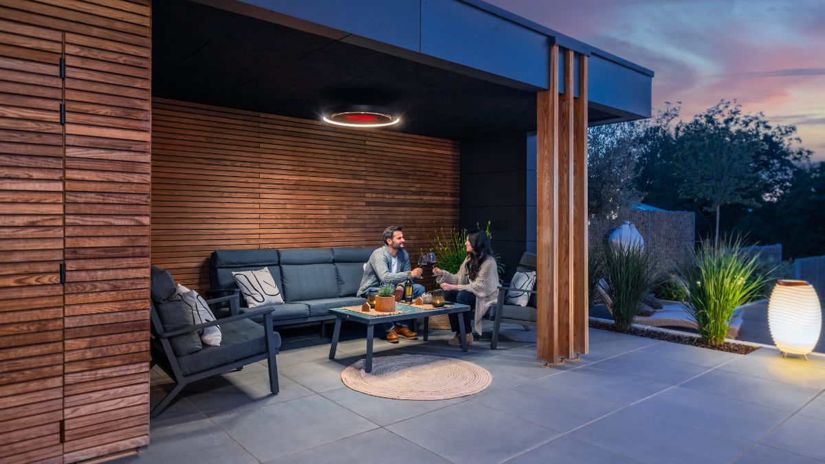 Entdecken Sie mit BROMIC Heizgeräte, die Ihren Außenbereich in eine Oase der Wärme und des sanften Lichts verwandeln.